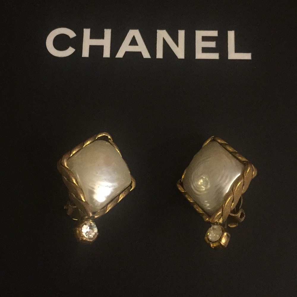 Chanel Diamond Shape Earrings